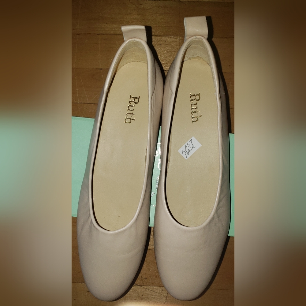 Nude lambskin Leather Ballet Flats - Women's Classic Slip-On - Picture 6 of 9